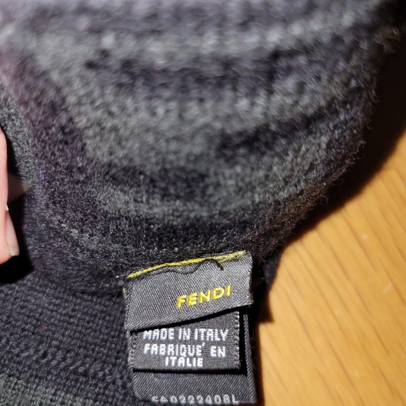 FENDI women's black gloves - Picture 4 of 9